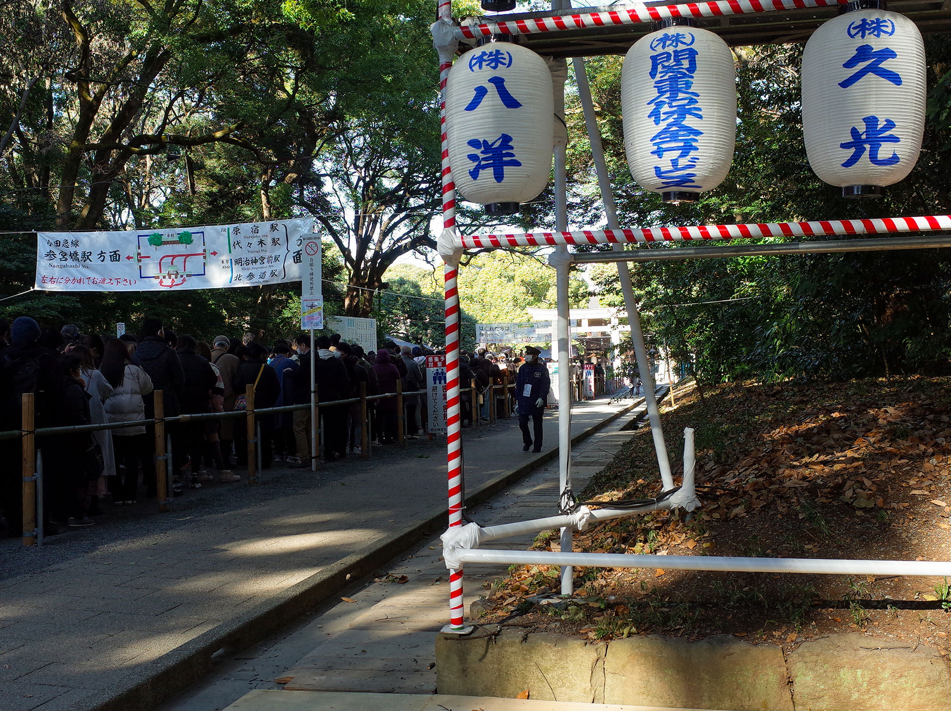 初詣 2022 / The first Tokyo's shrine visit of 2022